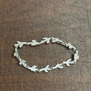 Nine West Silver Leaf Design Bracelet